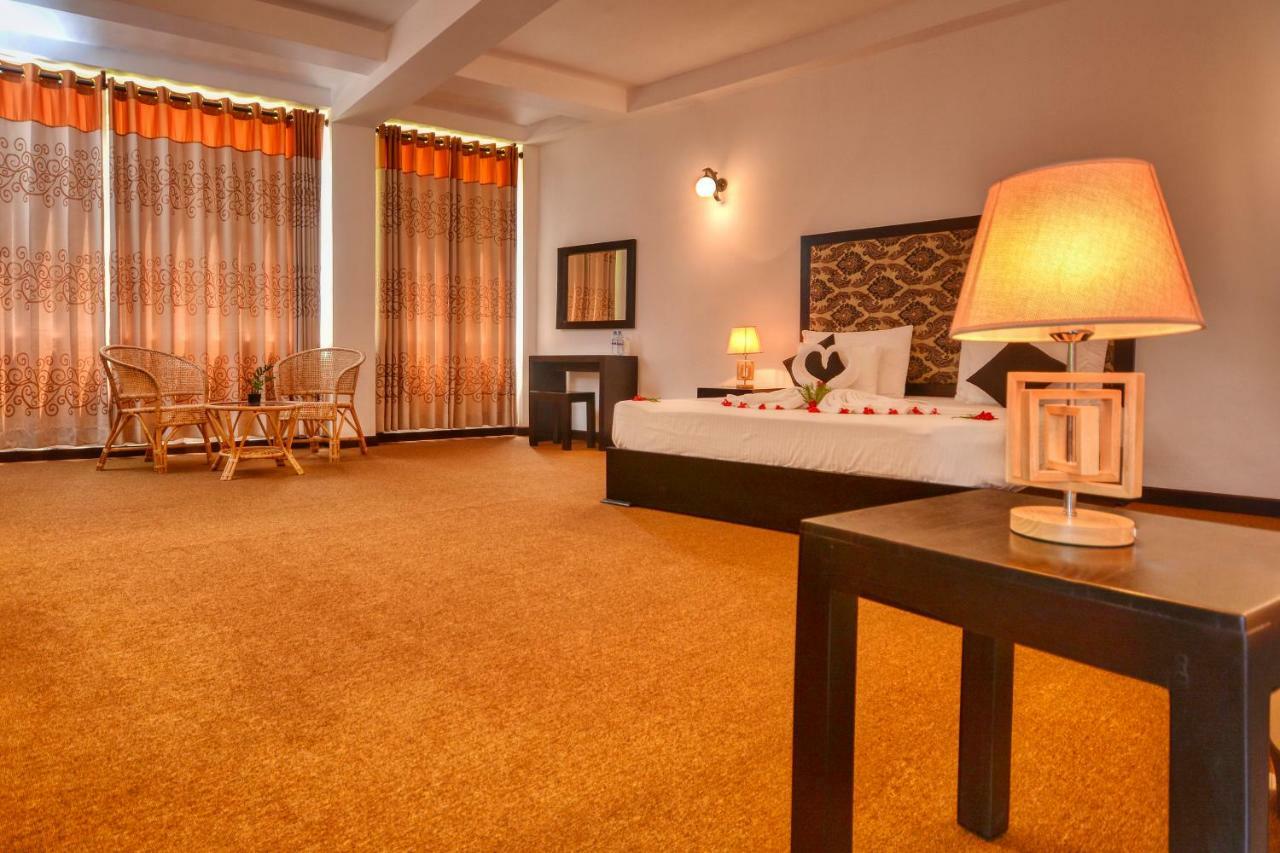 L&D Stay Inn Hikkaduwa Exterior photo