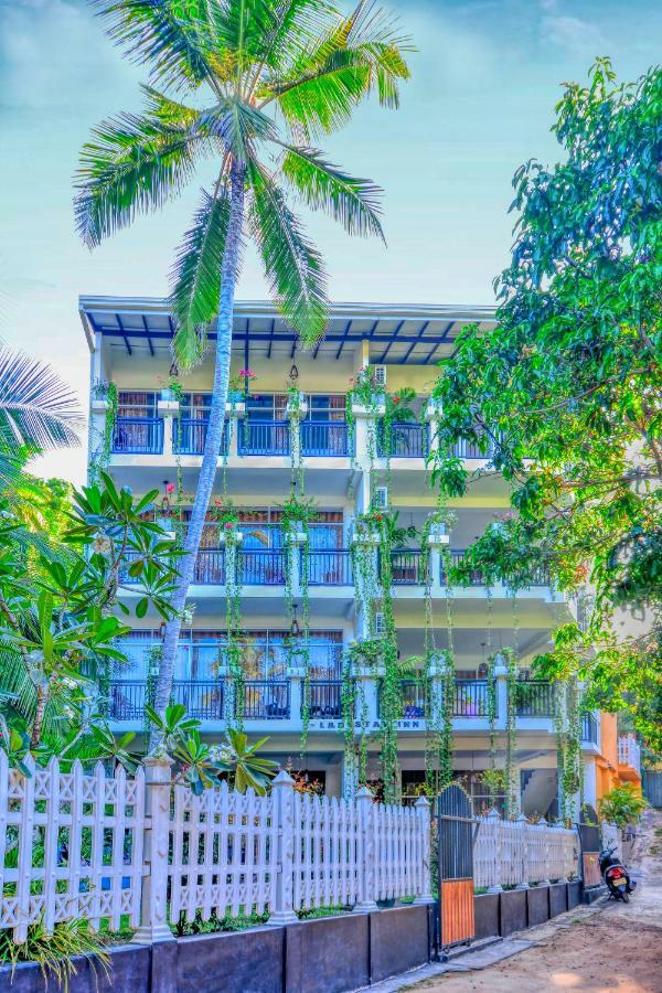 L&D Stay Inn Hikkaduwa Exterior photo